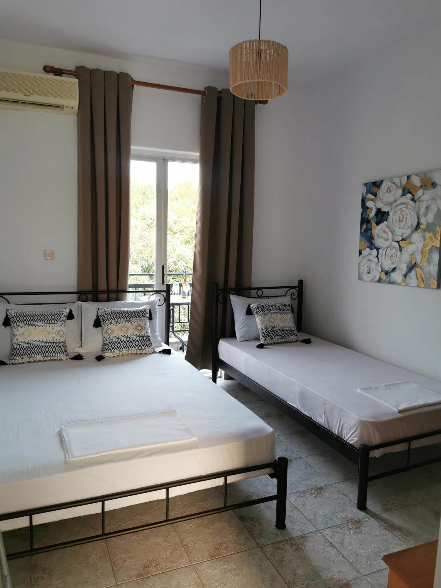 Holiday home Adamidis Paralia Skotinis