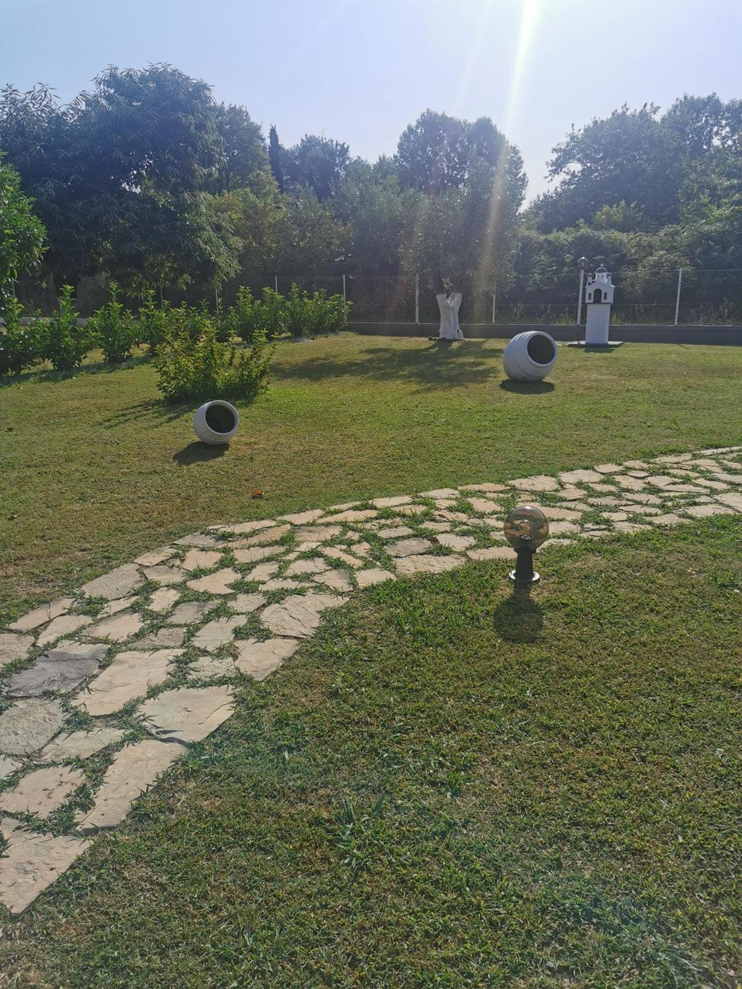 Adamidis * Paralia Skotinis